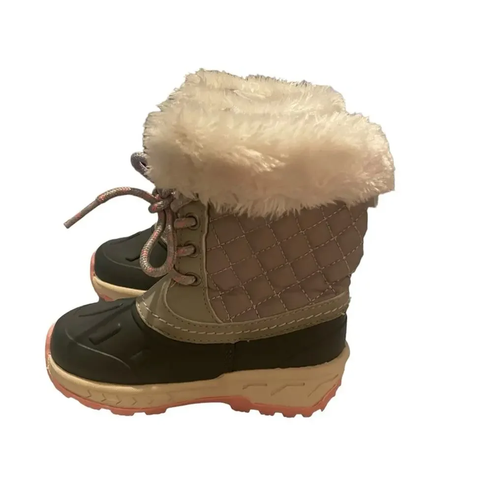 Carter’s girls snow boots size 8